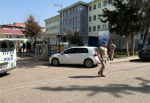 Tiroteo en escuela de Turquía deja 16 heridos; atacante se suicida