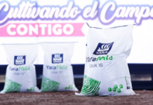 Lupita Cuautle encabeza segunda entrega de fertilizante a productores