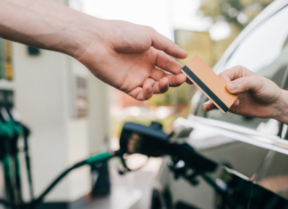 México reducirá comisiones en pagos de gasolina con tarjetas y vales