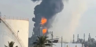 Controlan incendio en refinería Olmeca; reportan saldo blanco