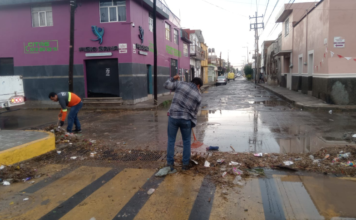 San Pedro Cholula atiende inundaciones y obstrucciones en coladeras