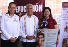 Ariadna Ayala recibe al secretario de Educación en jornada ciudadana