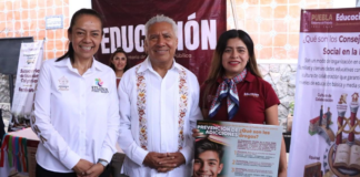 Ariadna Ayala recibe al secretario de Educación en jornada ciudadana