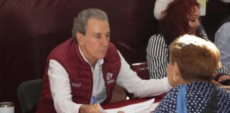 Pepe Chedraui atiende necesidades vecinales en San Pablo Xochimehuacan