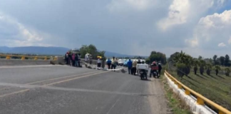 Protesta por agua deriva en toma de caseta en la Cuacnopalan–Oaxaca