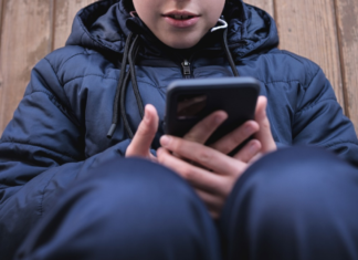 Llaman a vigilar redes sociales de jóvenes tras amenazas en escuelas de Puebla
