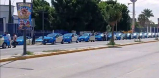 Taxistas de Tehuacán protestan contra plataformas digitales