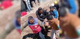 Rescatan a trabajador atrapado por derrumbe de tierra en Huejotzingo