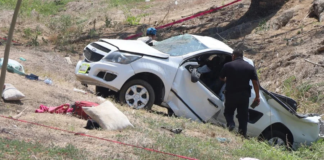 Cinco fallecidos tras volcadura de camioneta en autopista de Acapulco