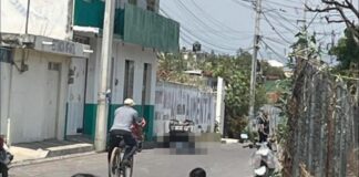 Asesinan a dos jóvenes frente a taller de motocicletas en Acatzingo