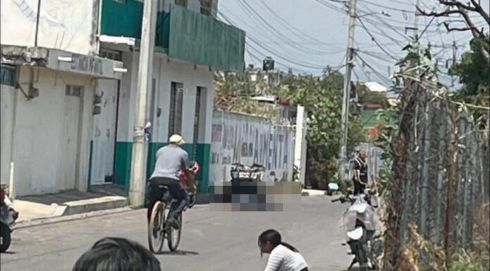 Asesinan a dos jóvenes frente a taller de motocicletas en Acatzingo