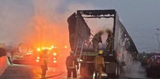 Conductor muere calcinado tras ataque armado en la Puebla-Orizaba