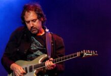 Alejandro Marcovich, ex de Caifanes, permanece en coma