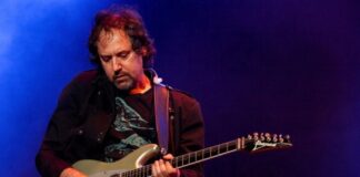 Alejandro Marcovich, ex de Caifanes, permanece en coma
