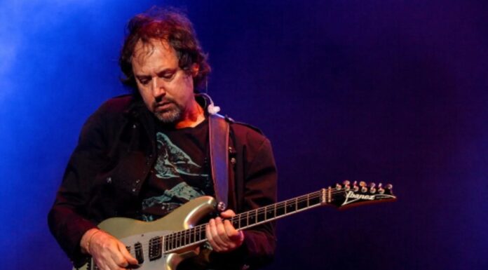 Alejandro Marcovich, ex de Caifanes, permanece en coma