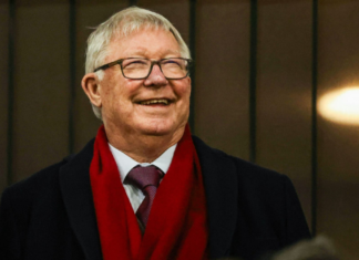 Alex Ferguson fue trasladado al hospital previo al clásico inglés