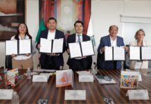 Puebla firma convenio con CONAPO para combatir pobreza