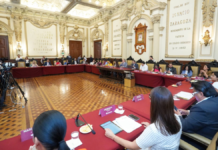 Van contra promoción política adelantada en Puebla capital