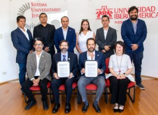IBERO Puebla firma convenio con Canagraf para formar nuevos diseñadores