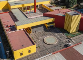 Roban efectivo y equipo tras asalto armado en el Centro de Convenciones de Puebla