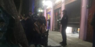 Sujetos armados asaltan centro joyero en la 5 de Mayo