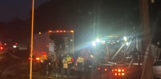 Choque e incendio de tractocamiones afecta la Puebla-Orizaba