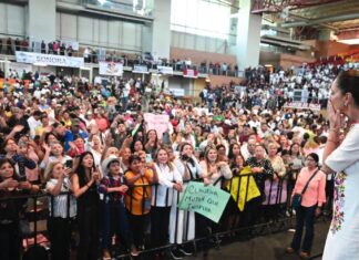Con celebración a madres, Sheinbaum concluye gira por Sonora