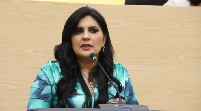Delfina Pozos pide investigar presunta promoción anticipada