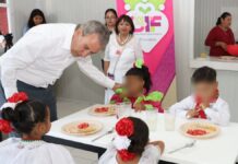Pepe Chedraui supervisa desayunador en Jardín de Niños La Flor