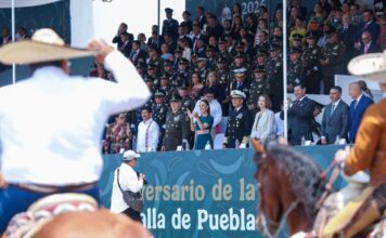 Protagonizan 14 mil personas desfile de la Batalla de Puebla