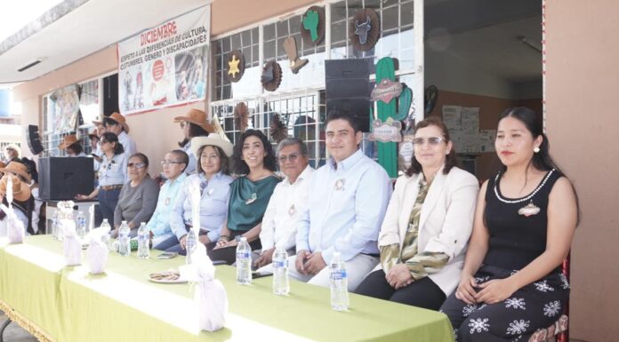 Norma Pimentel participa en Festival de la Familia en San Lorenzo Almecatla