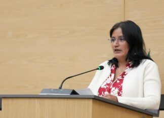 Esther Martínez respalda candidatura femenina para Puebla en 2027