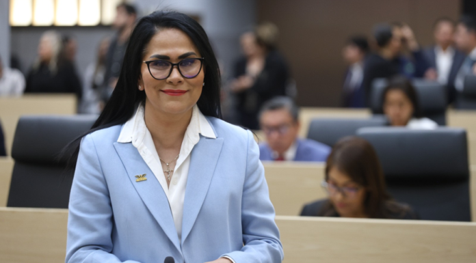 Proponen ampliar a 12 semanas la licencia de paternidad en Puebla