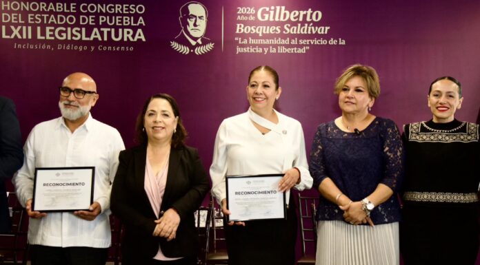 Laura Artemisa reconoce a docentes por adecuar procesos educativos