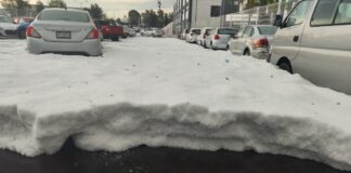 Granizo acumulado afecta espacios deportivos en Puebla