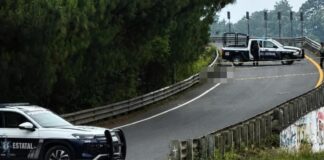 Abandonan cuerpo envuelto a pie de carretera en Huauchinango