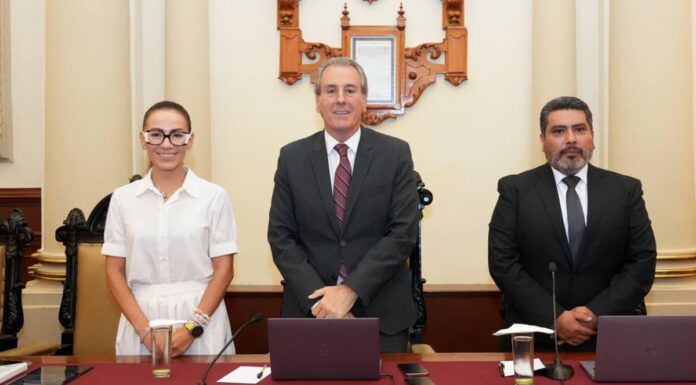 Aprueban a Alfonso Aguilar como nuevo secretario del Ayuntamiento