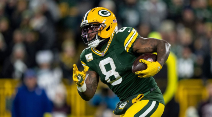 Estrella de Packers es arrestado por cargos de violencia doméstica
