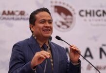 Morena “jala orejas” a alcalde de Chignahuapan por lujosa fiesta de XV años