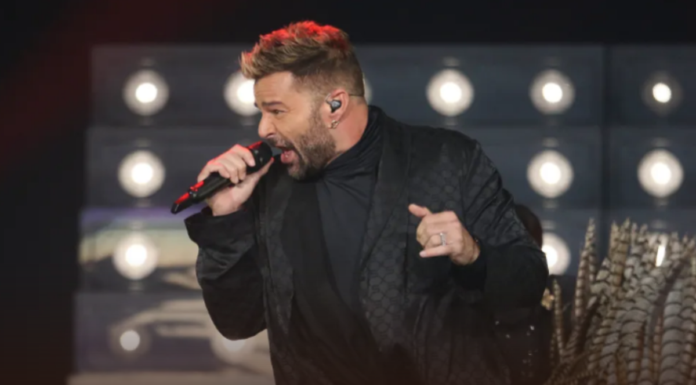 Lanzan gas lacrimógeno en concierto de Ricky Martin en Montenegro
