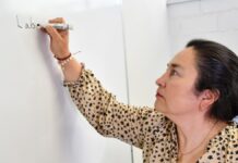 “Sigan sus sueños y hagan planes de vida”, investigadora BUAP motiva a nuevas generaciones