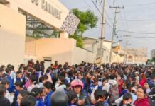 Profesores de Educación Física toman secundaria en Tehuacán