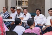 Pável Gaspar sostiene encuentros con habitantes de la Mixteca Poblana