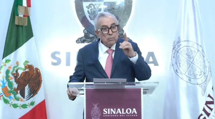 Rocha Moya pide licencia tras investigación por acusaciones de EU