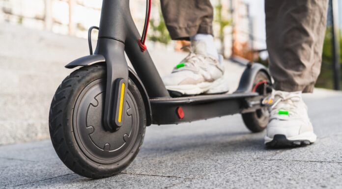 Propondrán que scooters y vehículos eléctricos usen placas en Puebla