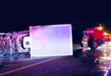 Conductor muere calcinado tras volcadura en la Autopista Siglo XXI