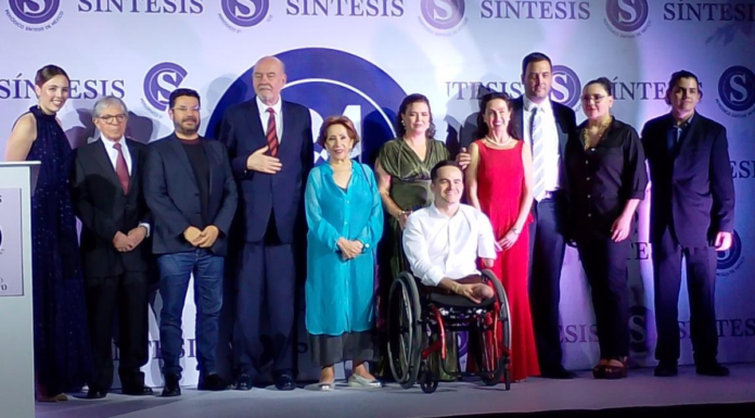 Síntesis celebra 34 años con renovada plataforma digital