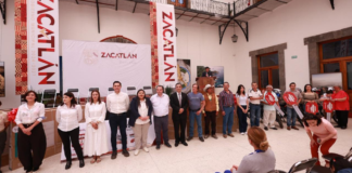 Bety Sánchez entrega premios del Sorteo Predial 2026