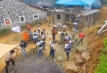Voluntarios Anáhuac Puebla construyen nueve casas para familias en Cuetzalan