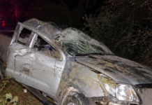 Volcadura en Ahuatlán deja al edil herido y una mujer sin vida